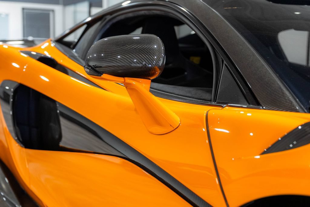 Used 2019 McLaren 600LT photo 11