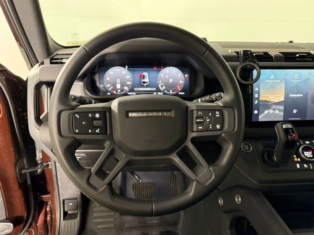 2025 Land Rover Defender 130 X-Dynamic SE