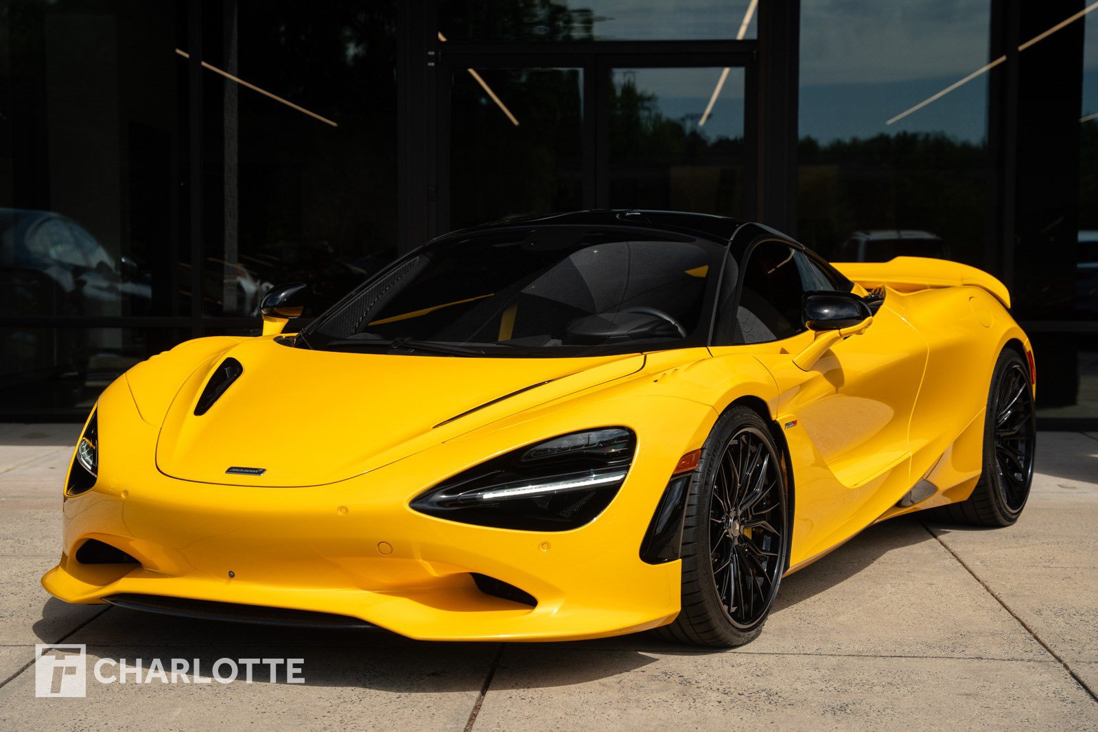 Used 2025 McLaren 750S photo 7