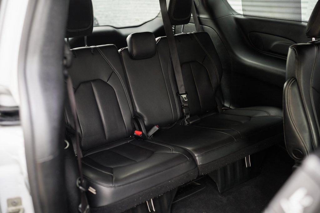 2022 Chrysler Pacifica Touring-L