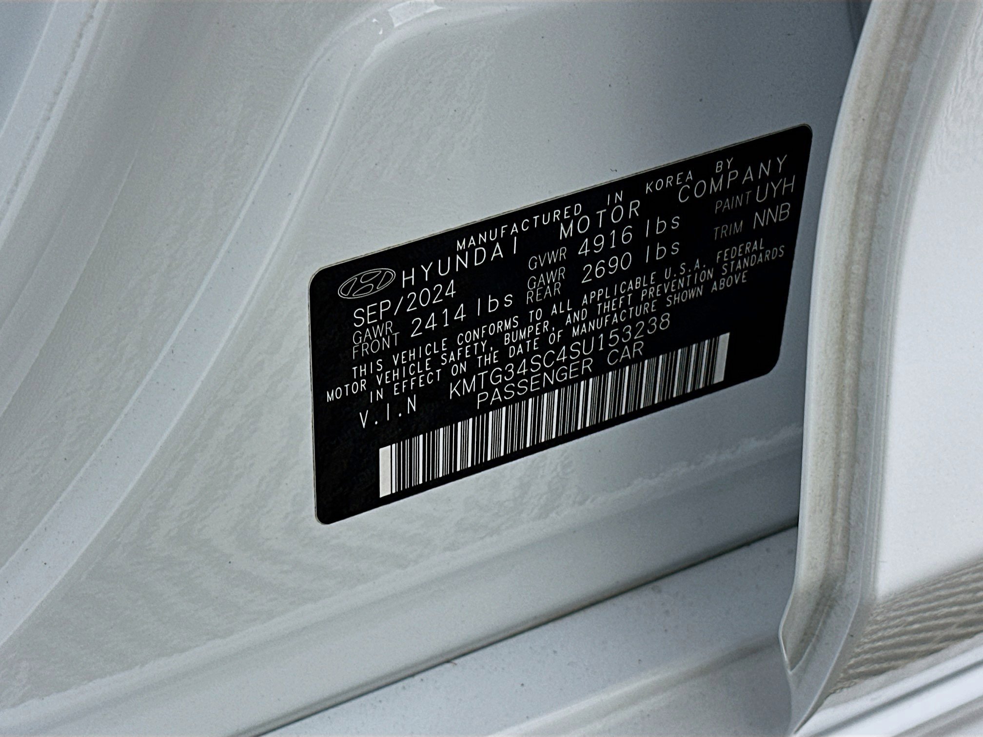 2025 Genesis G70 2.5T