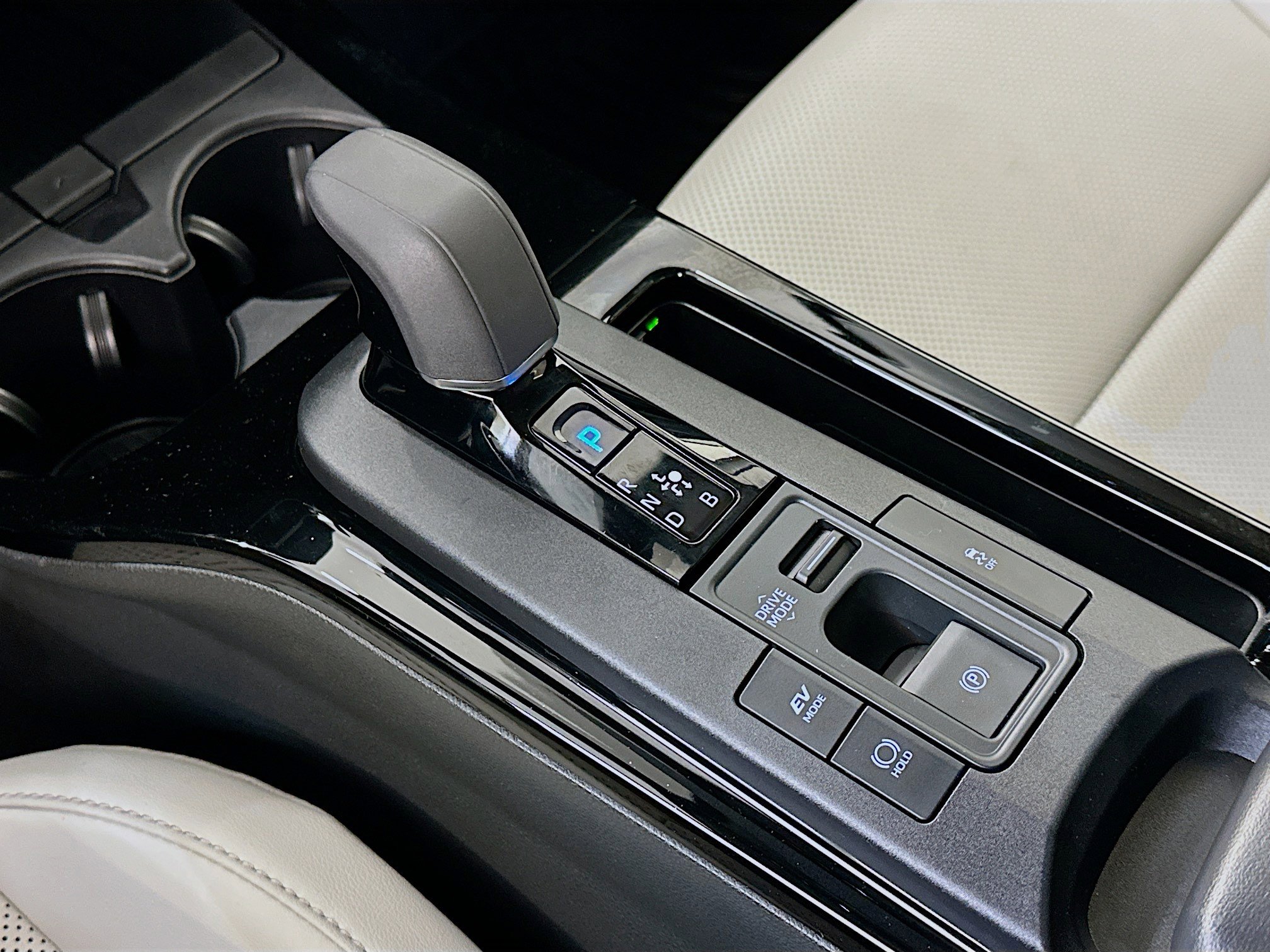 2023 Toyota Prius XLE