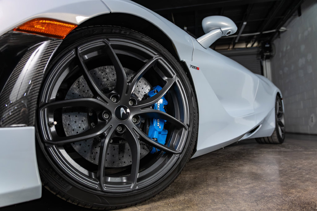 Used 2020 McLaren 720S Luxury photo 11