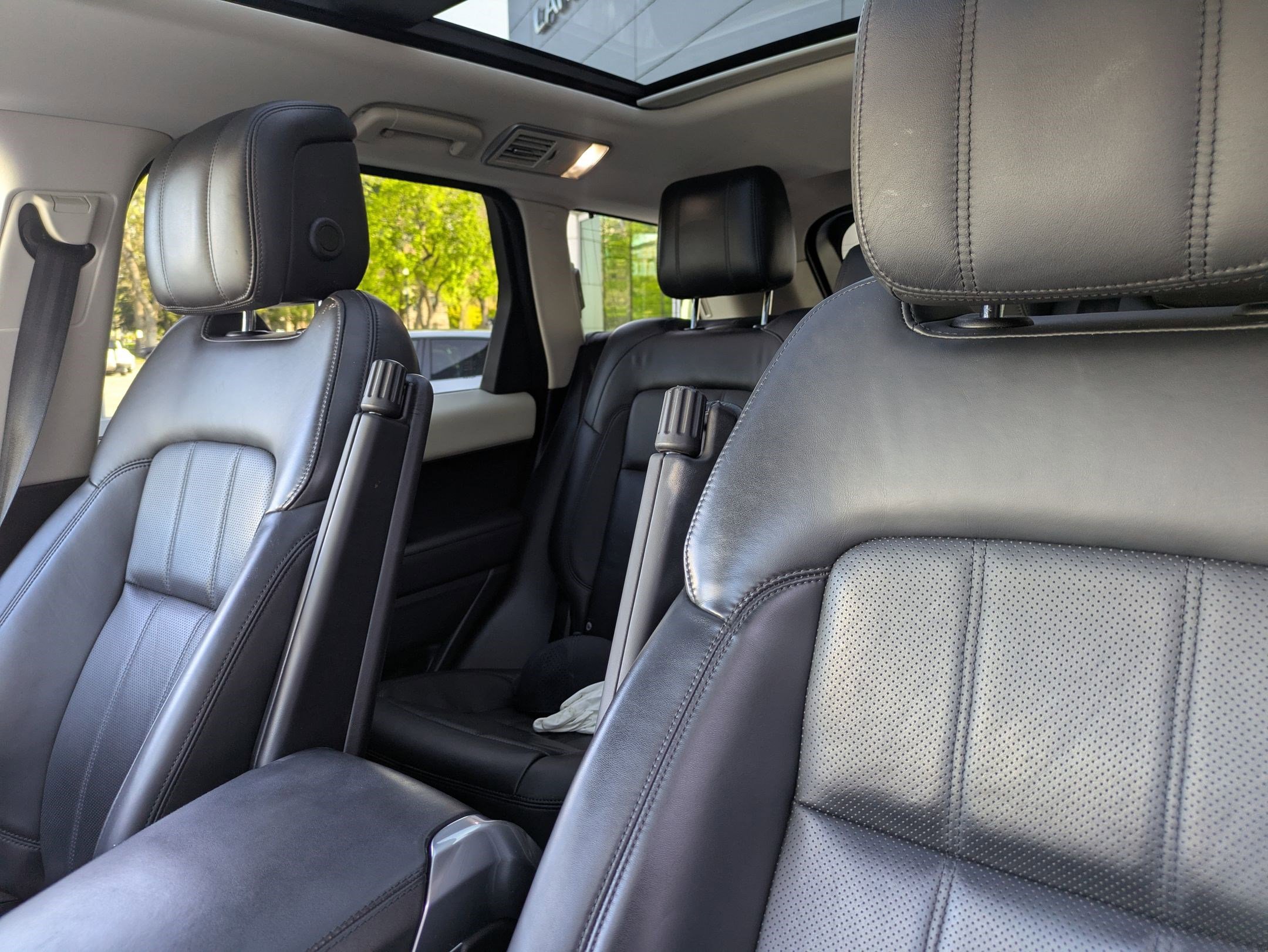 2022 Land Rover Range Rover Sport HSE Silver Edition