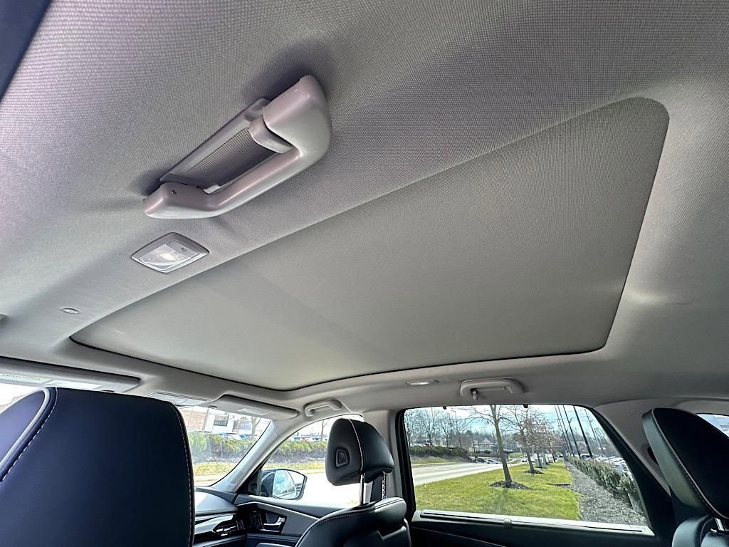 2023 Acura MDX SH-AWD w/ Advance Package