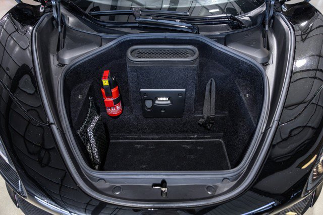 Used 2018 McLaren 720S Performance photo 16