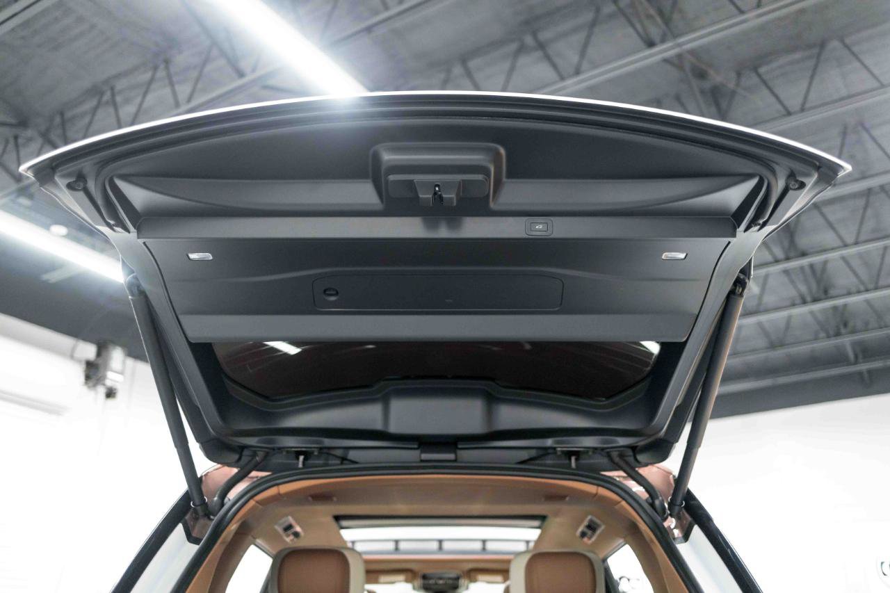 2024 Land Rover Range Rover SV