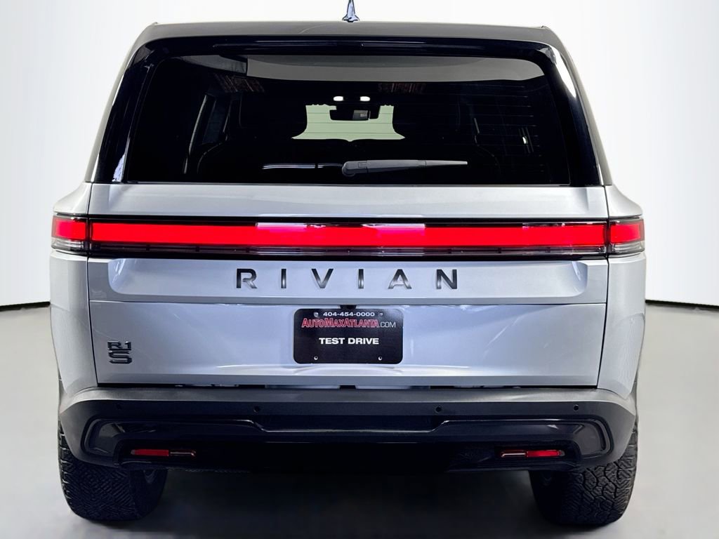 2025 Rivian R1S Adventure