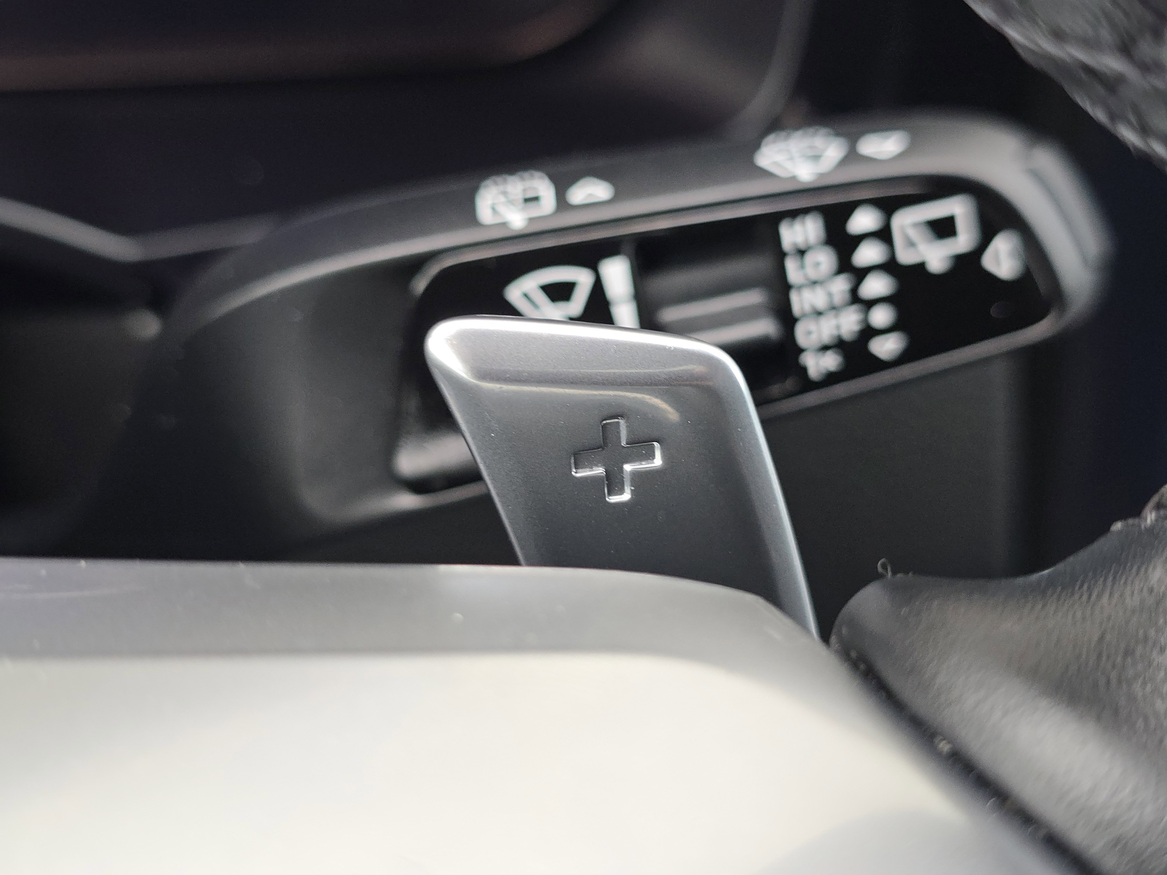 2023 Porsche Cayenne S Platinum