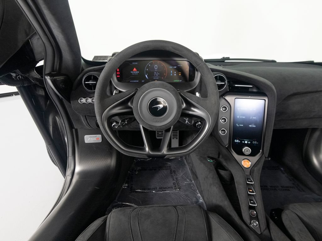 Used 2025 McLaren 750S Spider photo 17