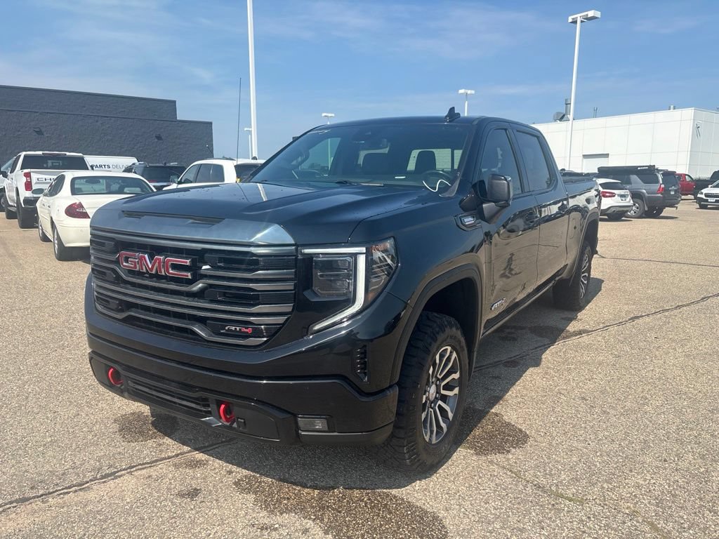 Used 2022 GMC Sierra 1500 AT4 w/ AT4 Preferred Package