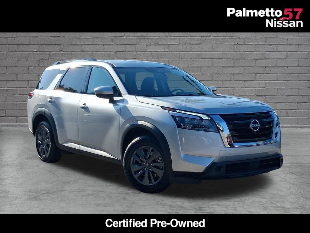 Used 2024 Nissan Pathfinder SV