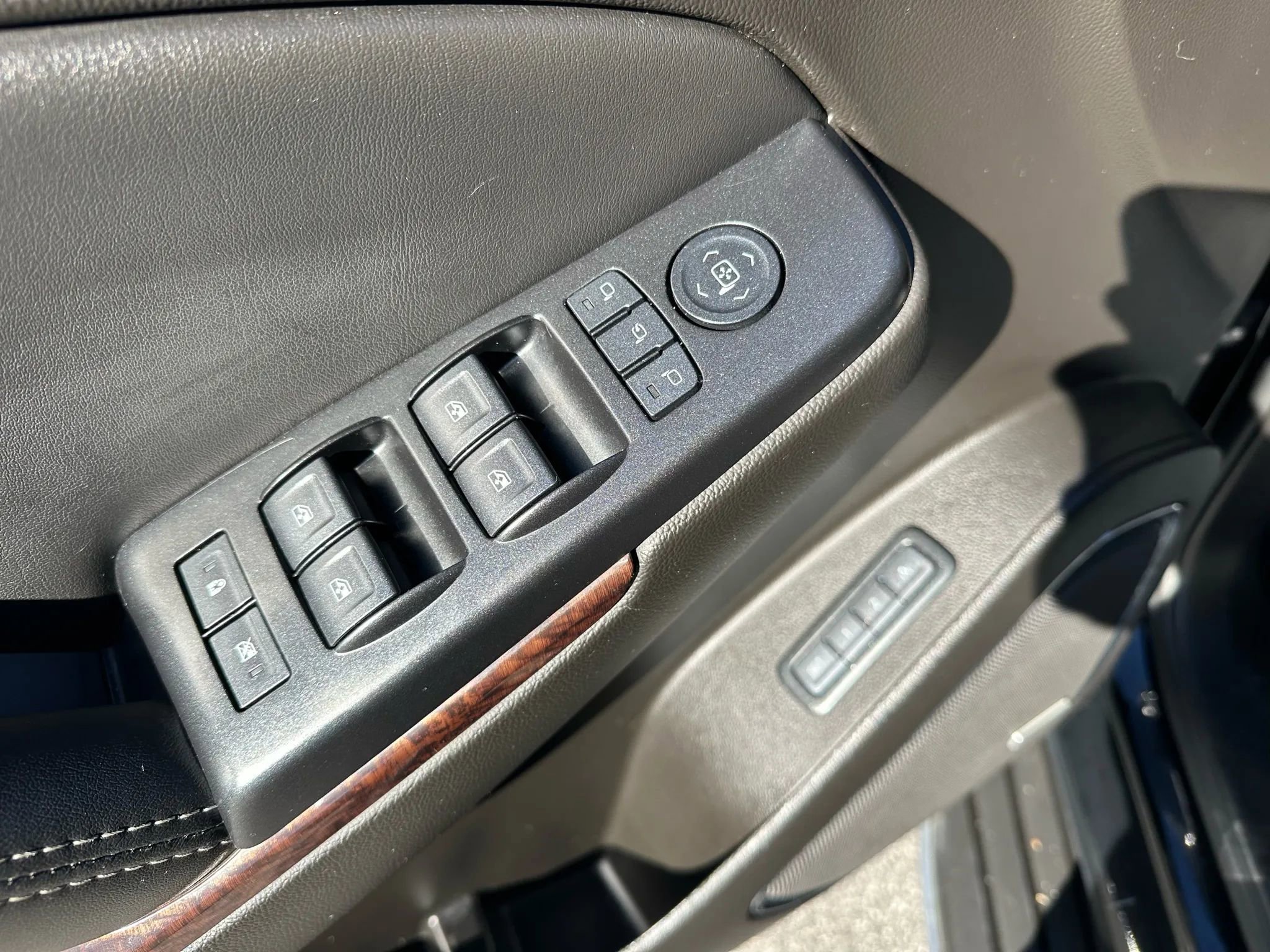 2017 GMC Yukon XL SLT