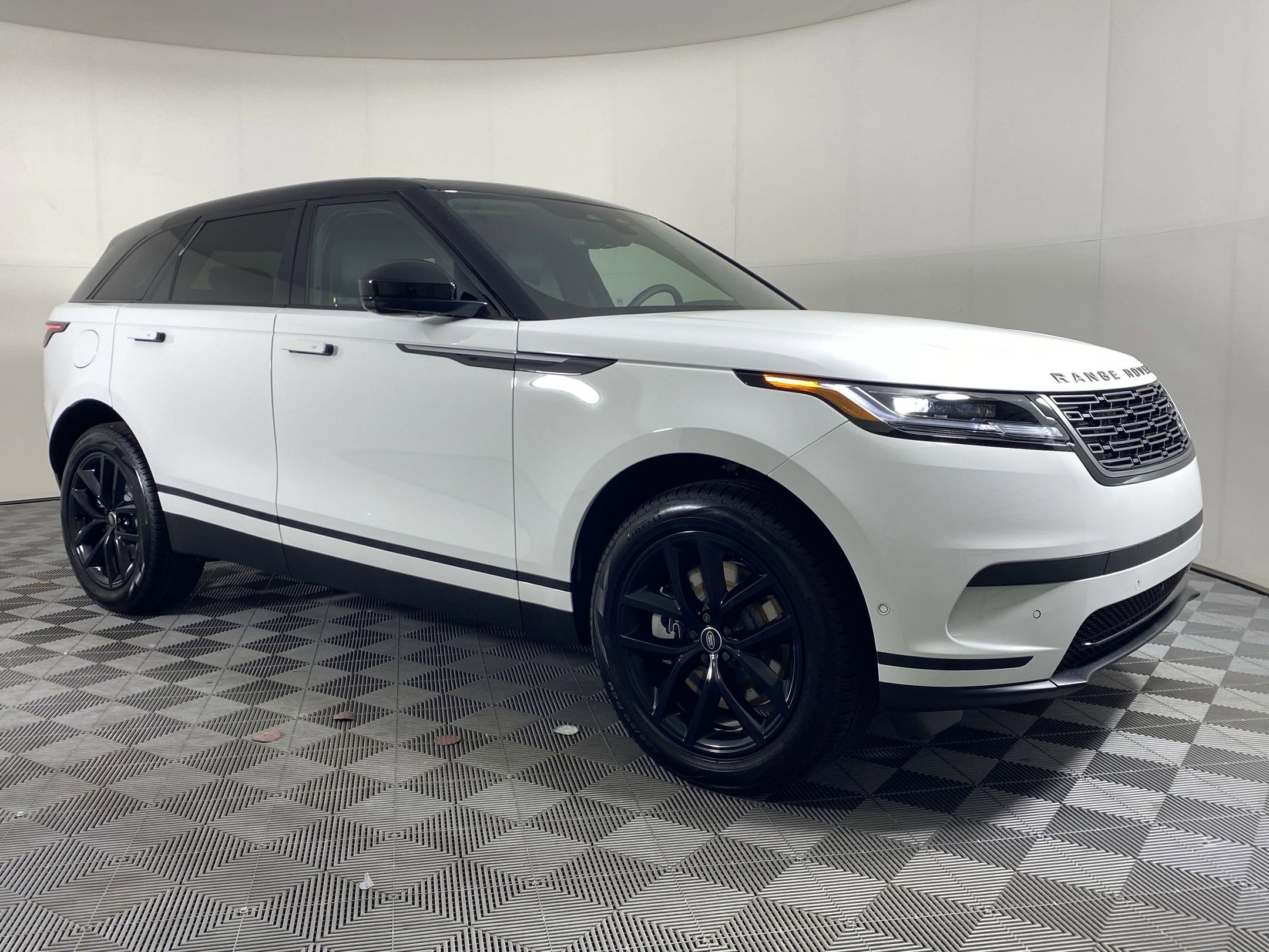 2026 Land Rover Range Rover Velar S