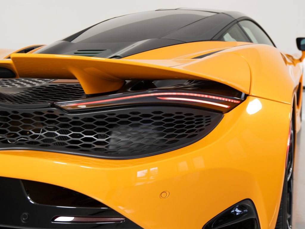 Used 2025 McLaren 750S photo 44