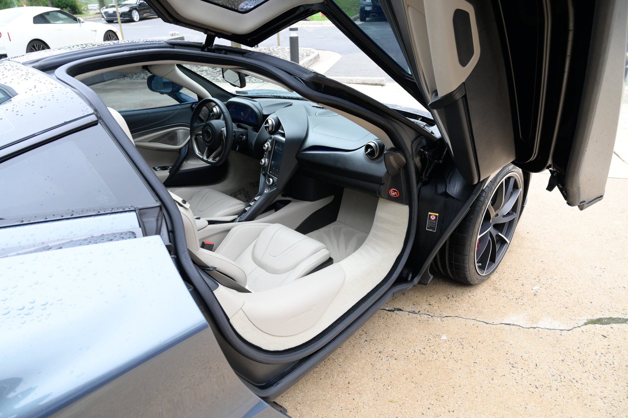 Used 2018 McLaren 720S Luxury photo 35