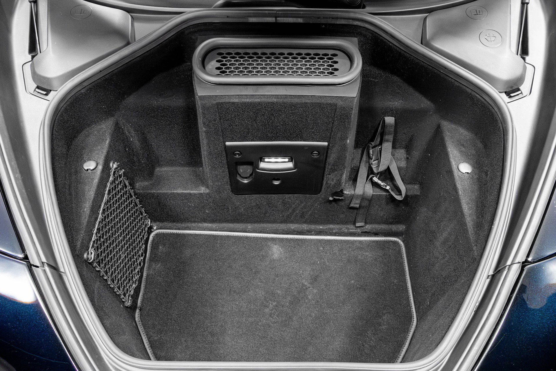Used 2019 McLaren 720S Luxury photo 33