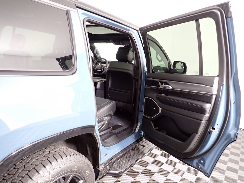 2026 Jeep Grand Wagoneer 4WD