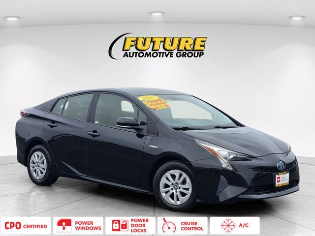 Certified 2017 Toyota Prius Two w/ Carpet Mat Package
