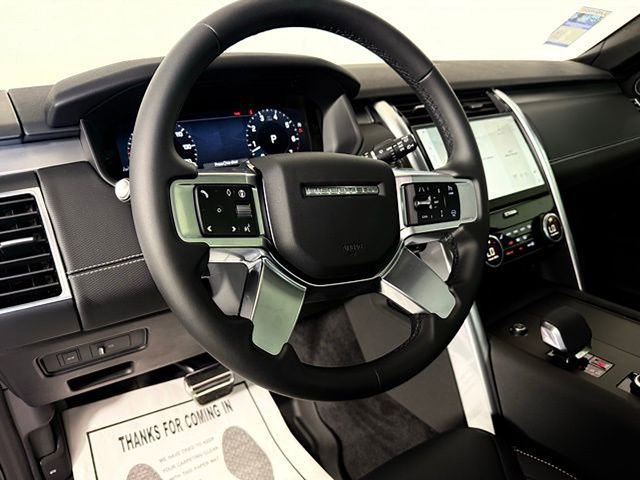 2025 Land Rover Discovery Dynamic SE