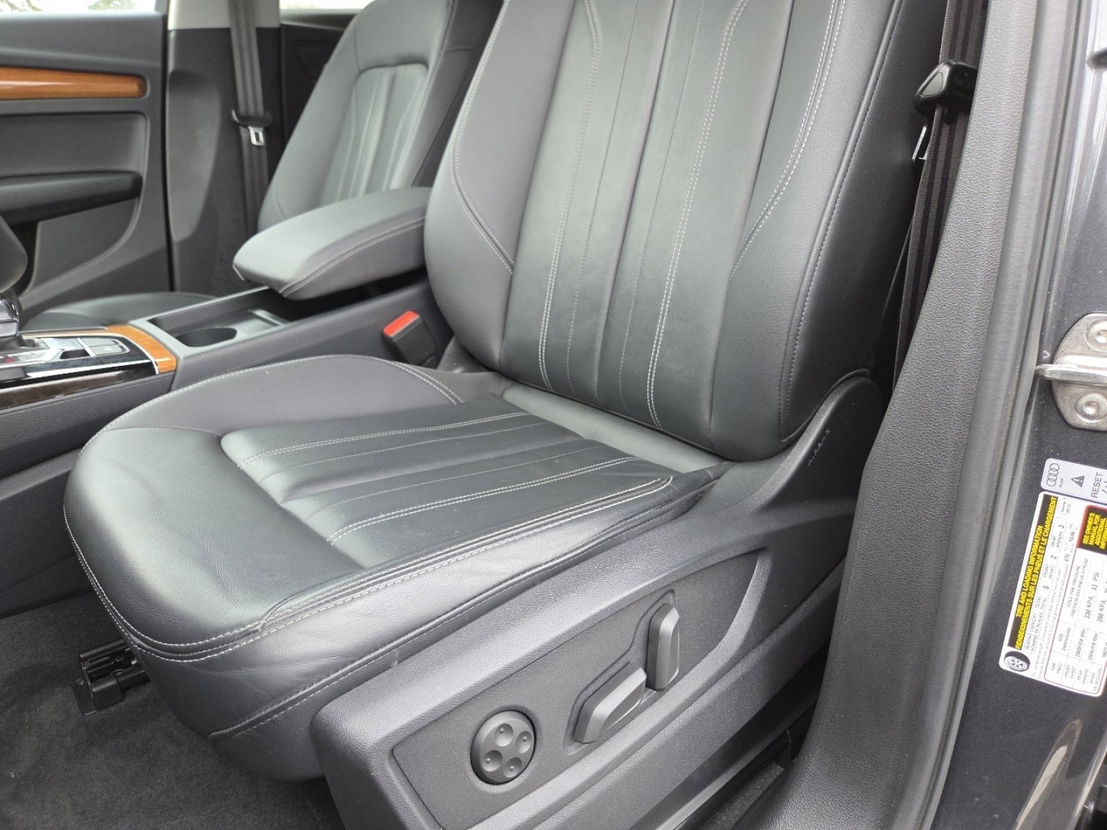 2023 Audi Q5 2.0T Premium