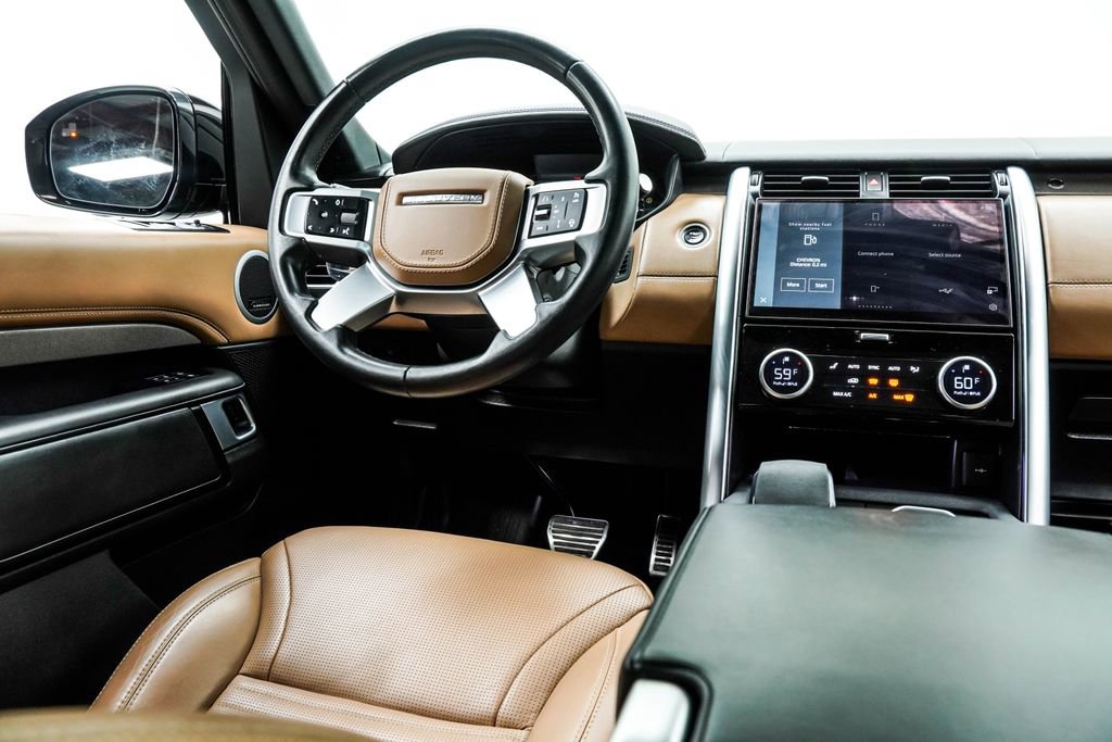 2023 Land Rover Discovery Metropolitan Edition