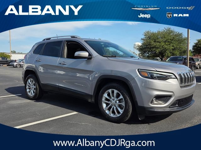 Used 2019 Jeep Cherokee Latitude w/ Popular Appearance Group