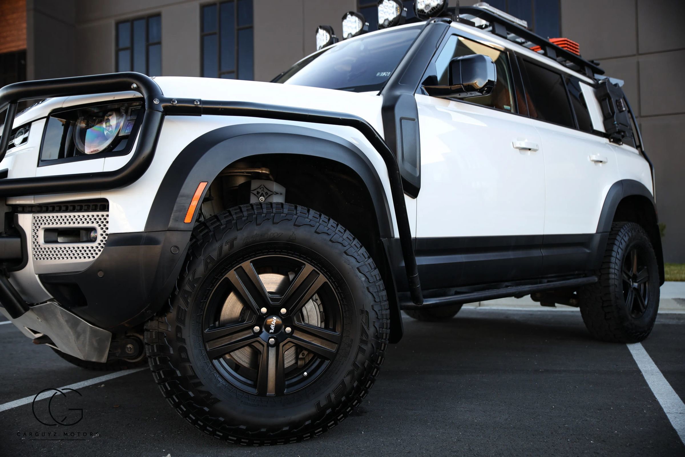 2021 Land Rover Defender 110 SE