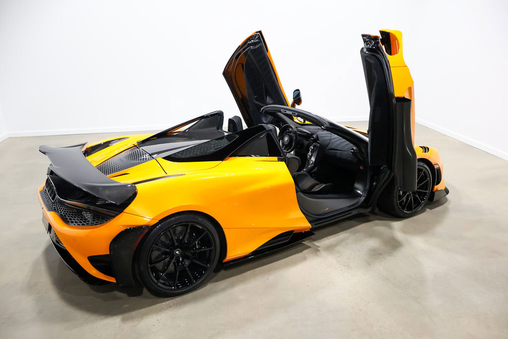 Used 2022 McLaren 765LT photo 73