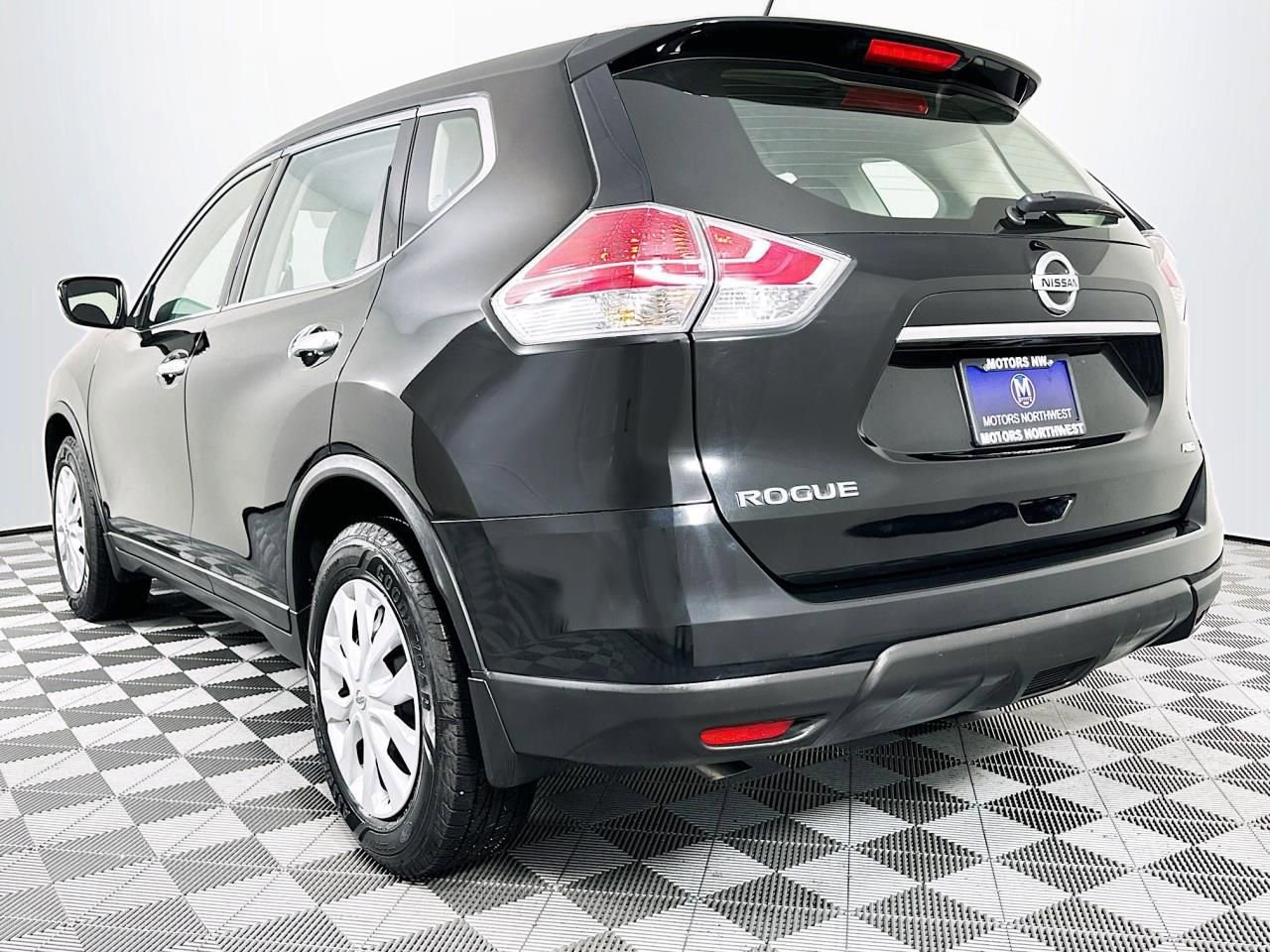 2015 Nissan Rogue S