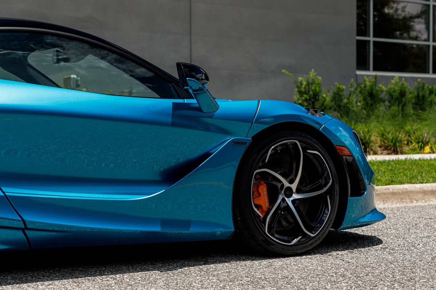 Used 2025 McLaren 750S photo 13
