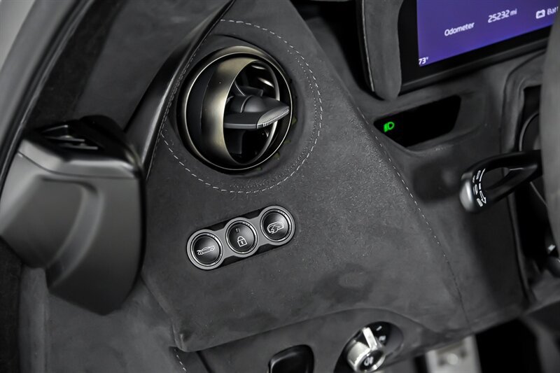 Used 2018 McLaren 720S Luxury photo 26