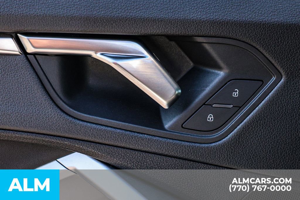 2025 Audi Q3 2.0T Premium