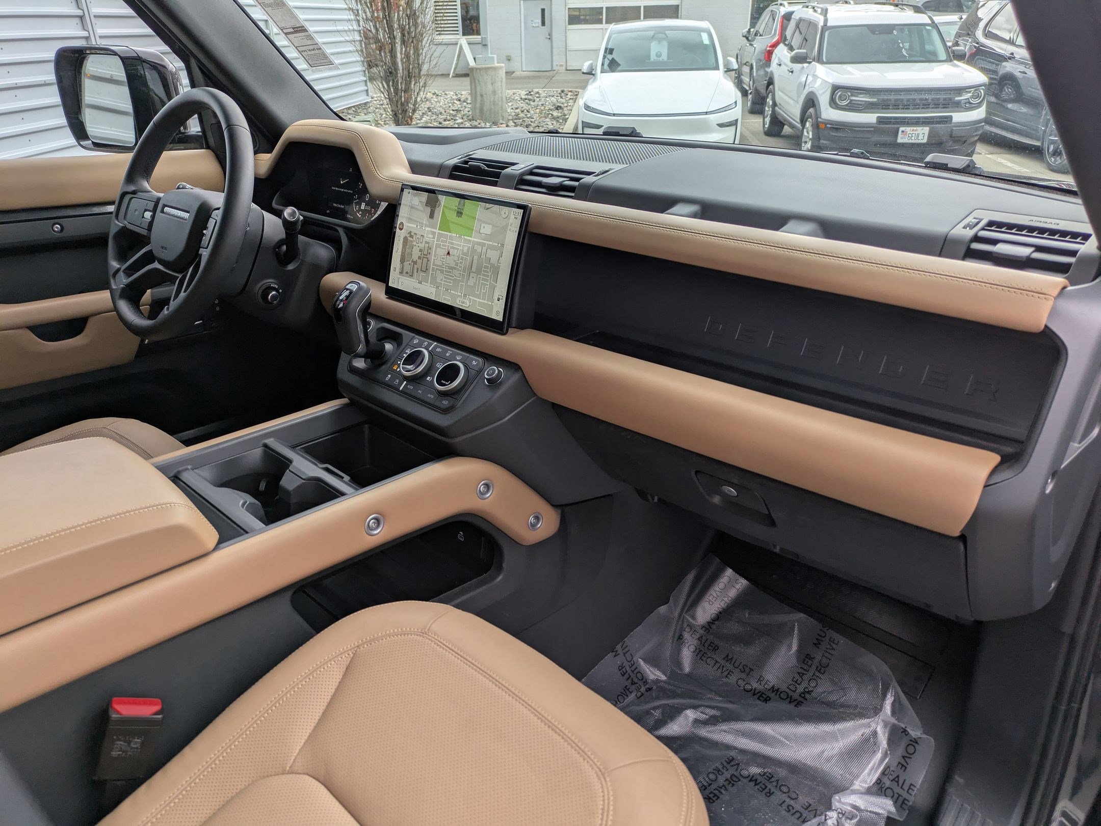 2025 Land Rover Defender 110 X-Dynamic SE