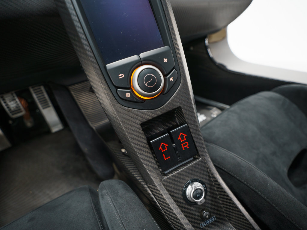 Used 2015 McLaren P1 photo 45
