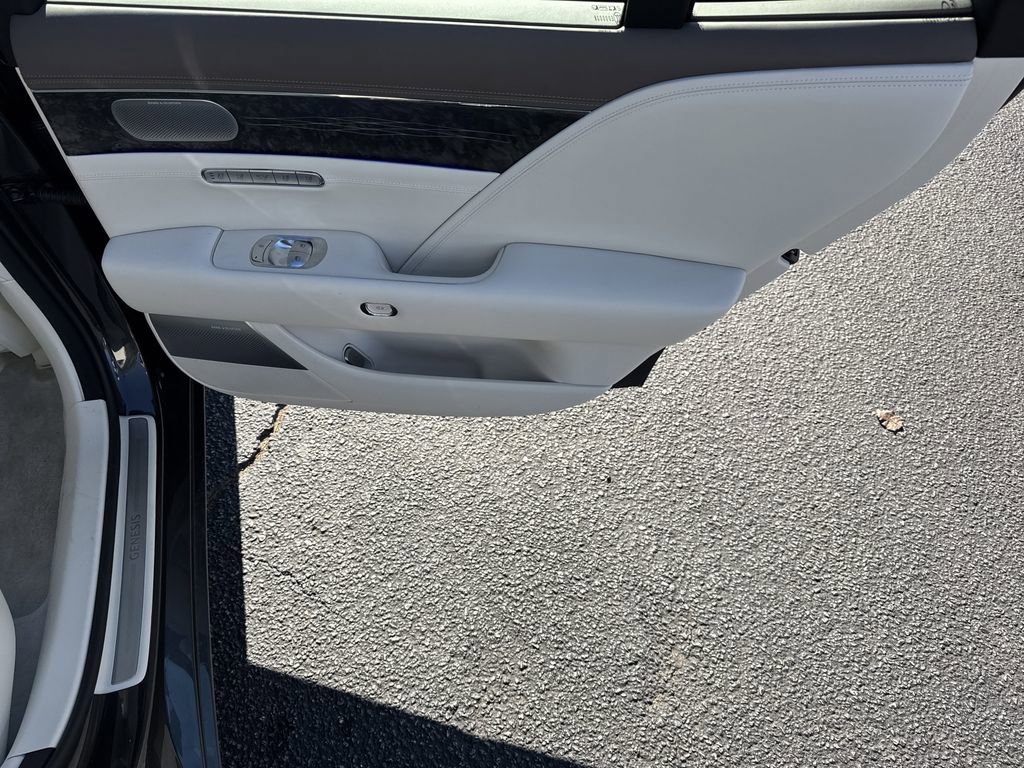 2025 Genesis G90 3.5T