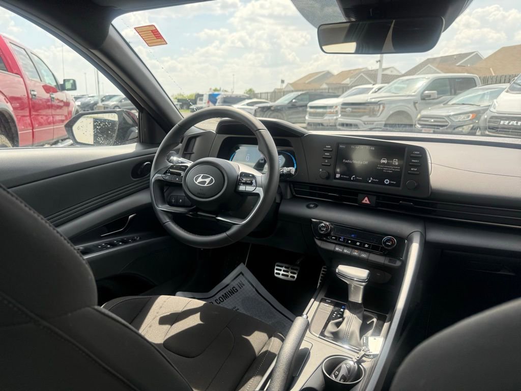 2025 Hyundai Elantra Sport