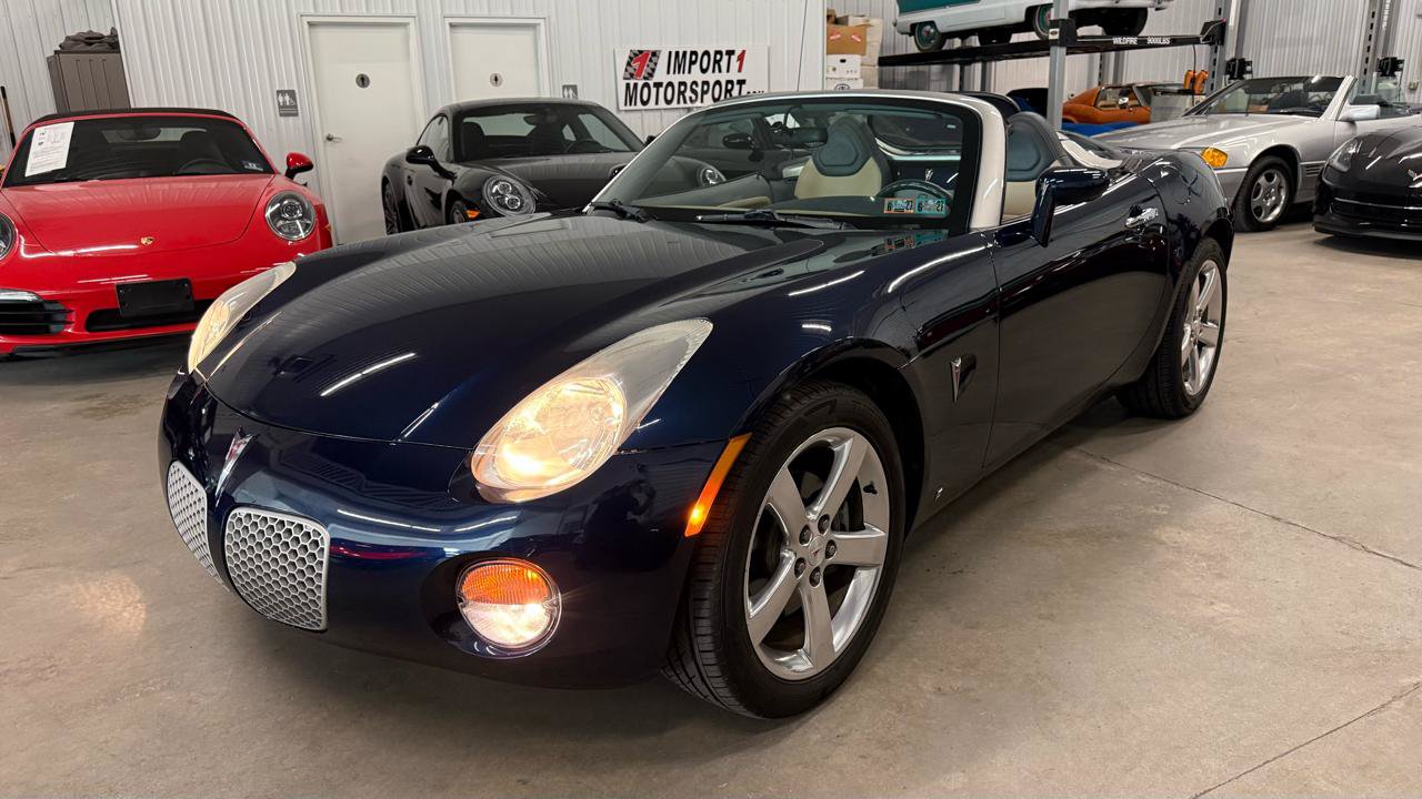 Used 2006 Pontiac Solstice Convertible w/ Premium Package