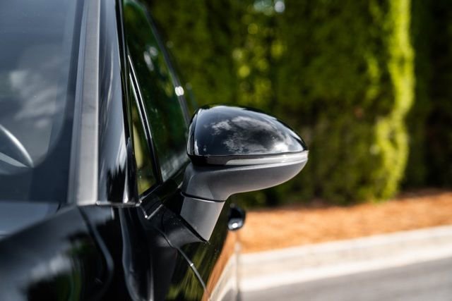 2022 Porsche Cayenne Platinum Edition