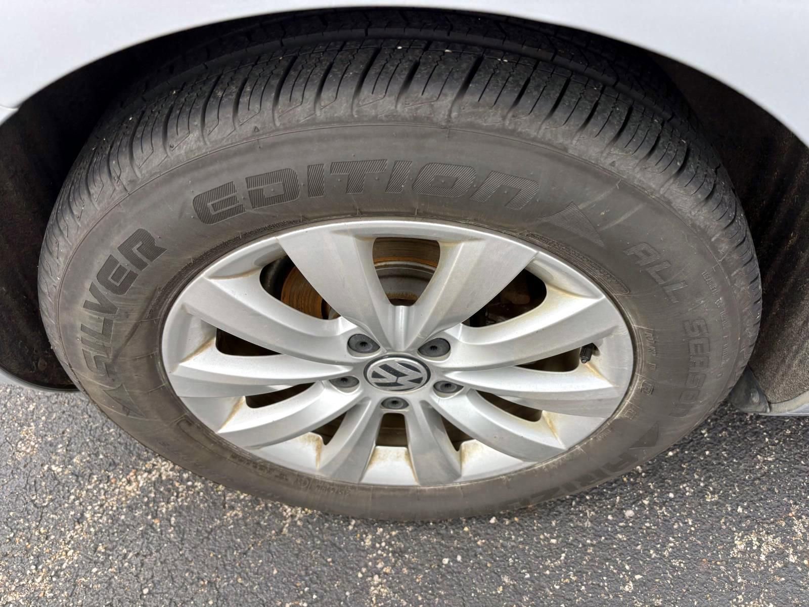 2014 Volkswagen Beetle 2.5