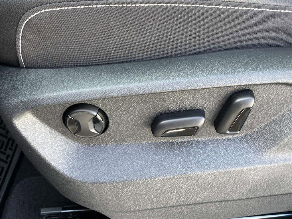 2026 Volkswagen Atlas SE