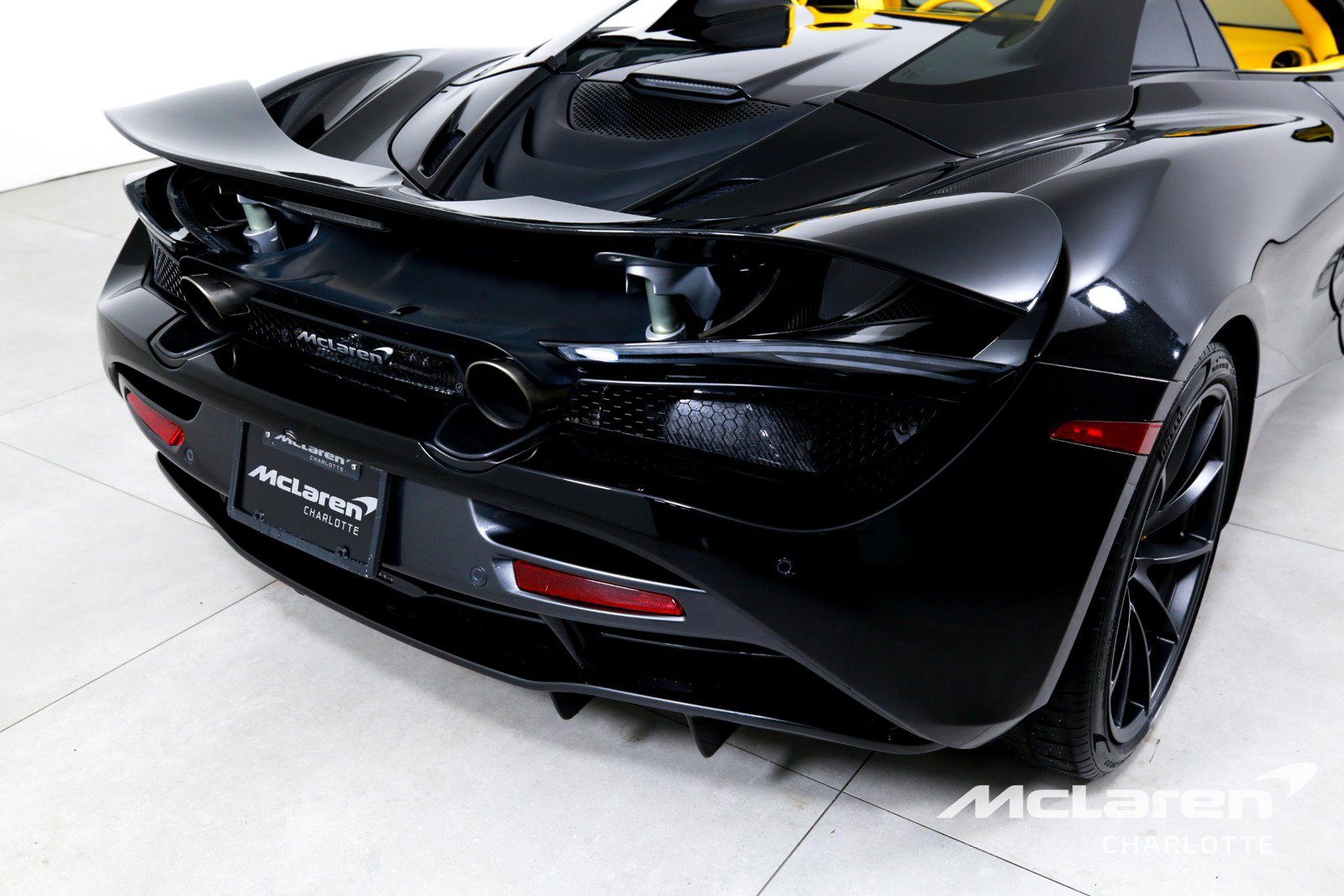 Used 2022 McLaren 720S Spider photo 31