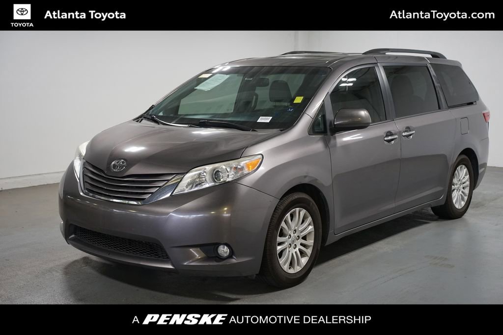 Used 2017 Toyota Sienna XLE