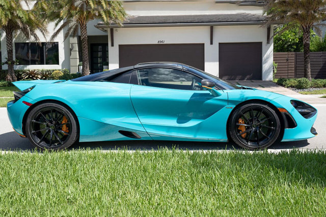 Used 2022 McLaren 720S Spider photo 19