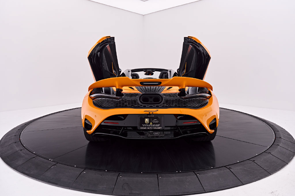 Used 2025 McLaren 750S Spider photo 28