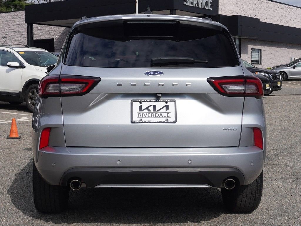 2023 Ford Escape ST-Line Elite