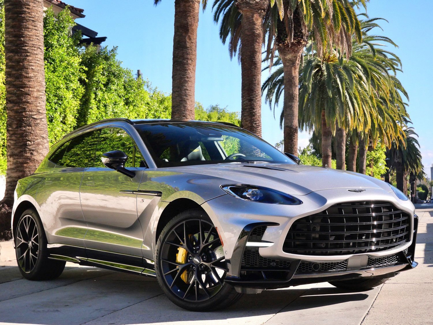 New 2026 Aston Martin DBX 707