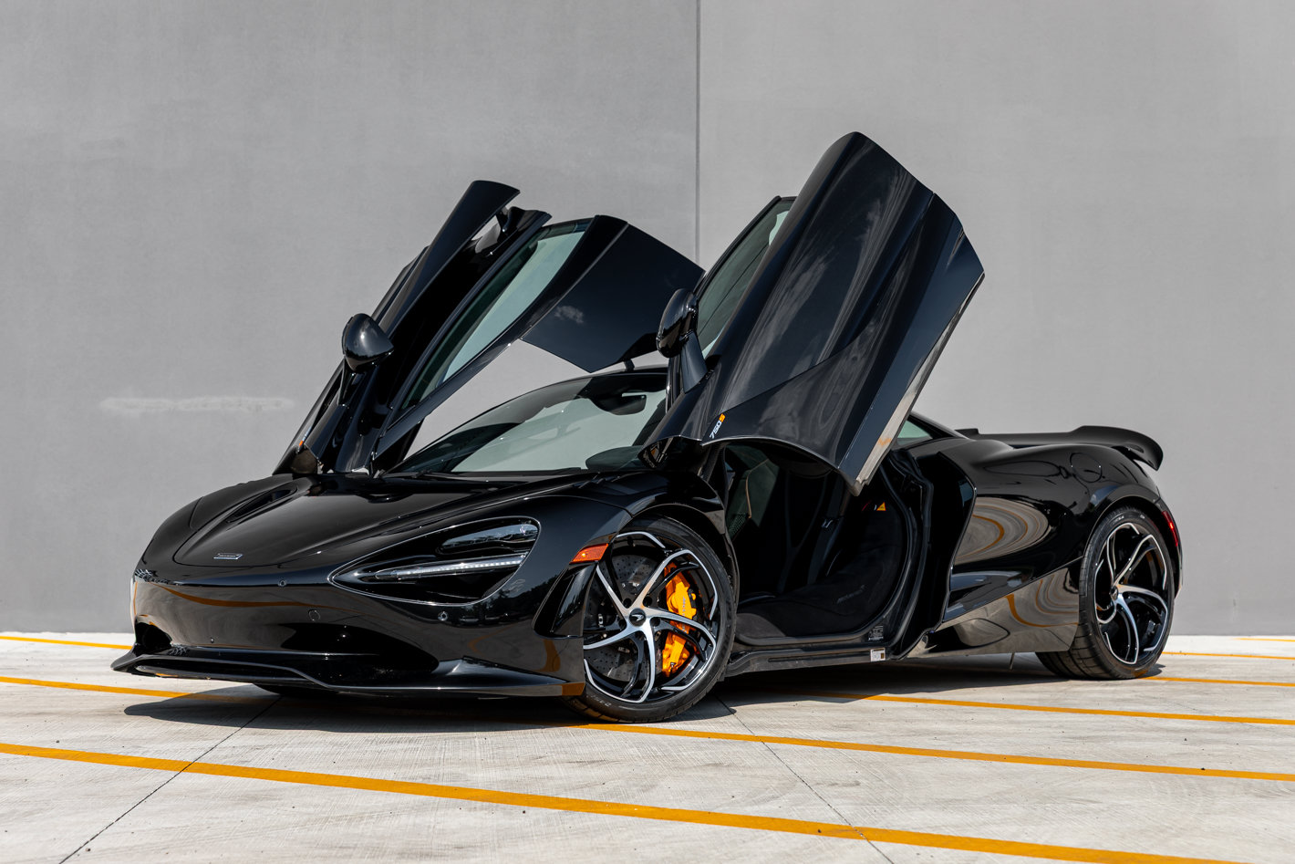 Used 2024 McLaren 750S photo 9