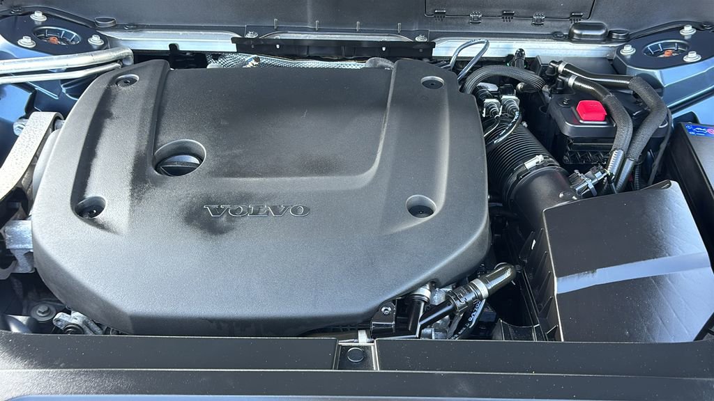 2023 Volvo Xc90 B6 Plus