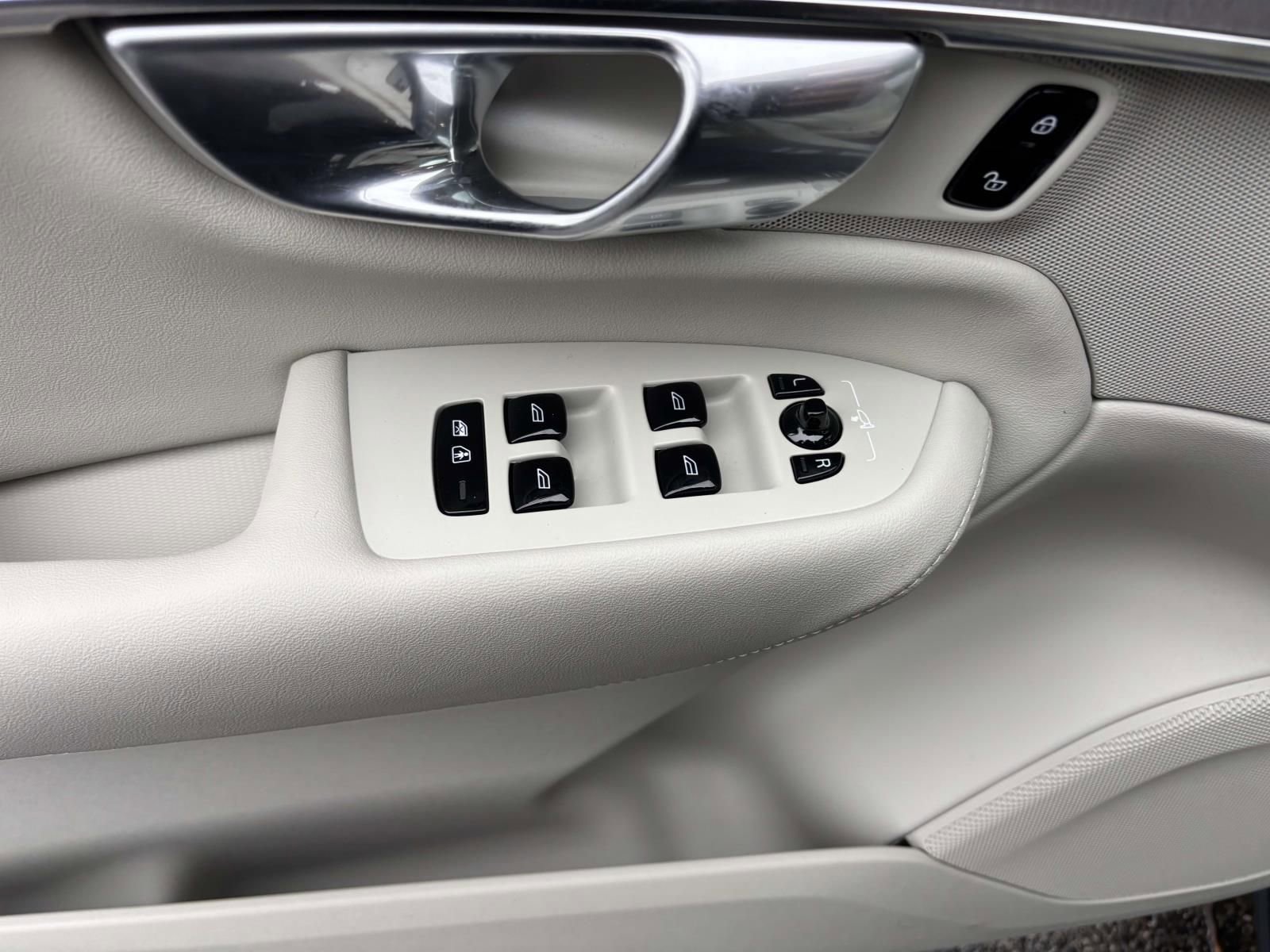 2026 Volvo Xc90 T8 Ultra